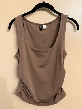NWOT Women’s Divided H&M Tank
